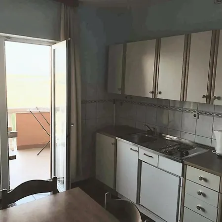 Cozy In 34 M² With Sea And Mountain View *