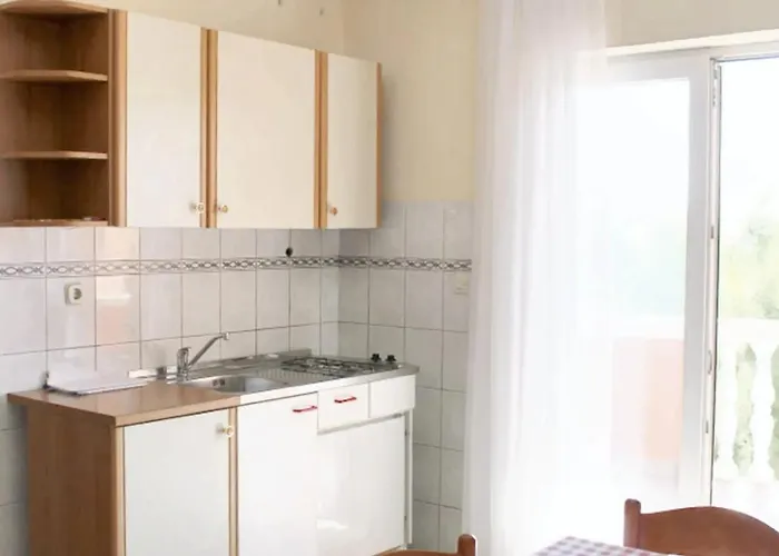 아파트 Cozy In 34 M² With Sea And Mountain View Ražanac